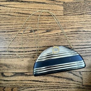 Vintage metal clutch/purse!
